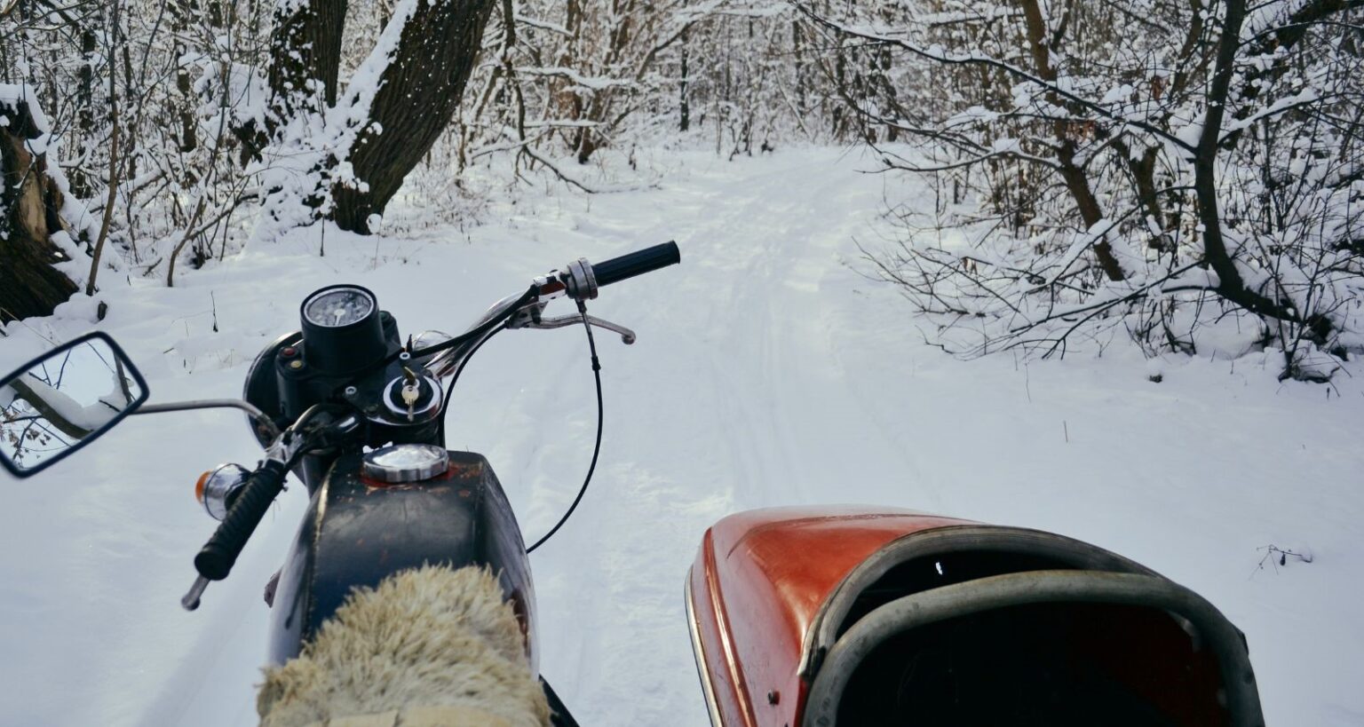 How Old do you Need to be to Drive a Motorcycle? AA Motorcycle Shipping